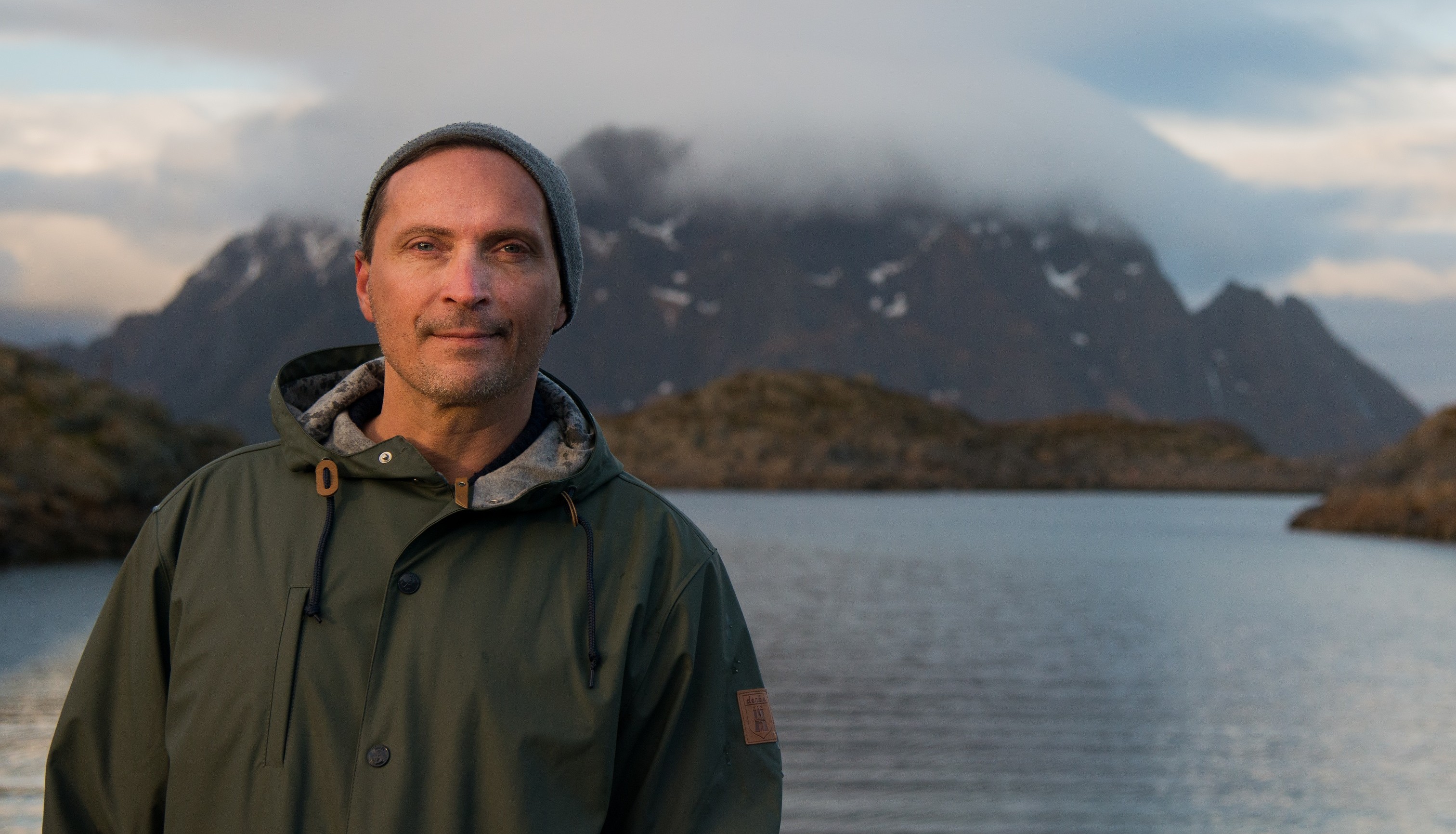 Morten-Strøksnes-Skrova-NY-e1460475657998